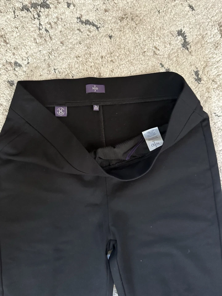 NYDJ LIFT TUCK TECHNOLOGY BLACK PANTS LEGGING Sz 16 NOT YOUR DAUGHTERS JEANS - Image 3 of 4