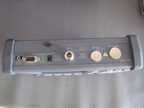 Anritsu MS2711A handheld Spectrum Analyzer 100kHz-3GHz - Picture 4 of 7