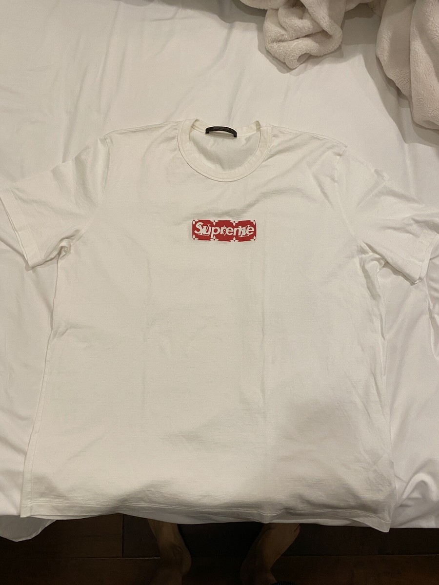 New Louis Vuitton LV Supreme Monogram Box Logo T shirt Size New Louis Vuitton LV Supreme Monogram Box Logo T shirt Size