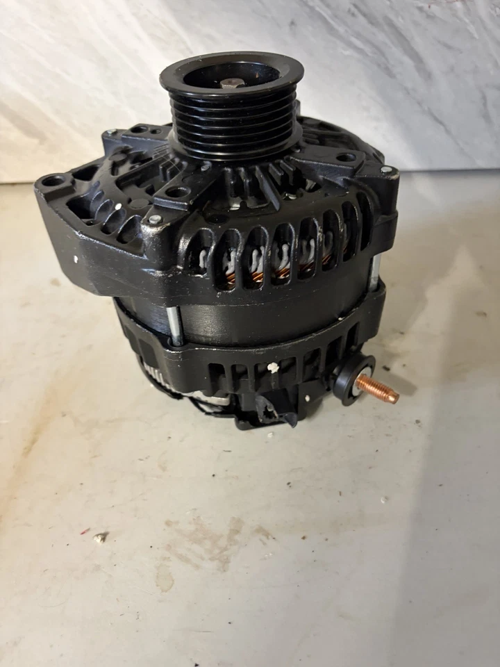 Alternador para Cadillac Escalade / Escalade ESV 2015-2018 V8 6,2 L 14009 300A HO Foto 4 de 4
