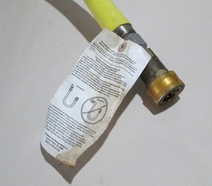 T&S BRASS - HG-4D-48 - SAFE-T-LINK 48 in GAS HOSE WITH QUICK DISCONNECT