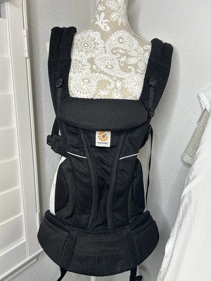 Ergobaby Omni Breeze Onyx Black Baby Infant Carrier Mesh Adjustable BCZ360PONYX