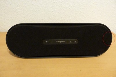 Creative D100 Mobiler Bluetooth-Lautsprecher schwarz
