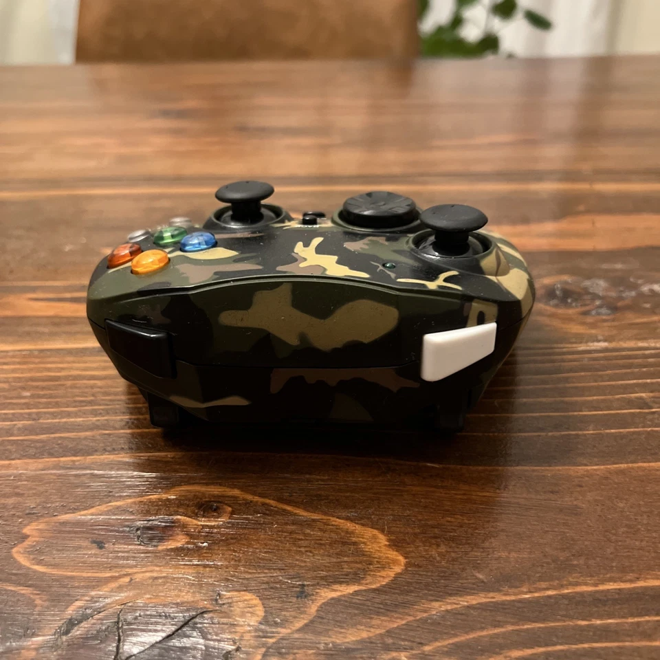 Xbox Pelican Blade Pl-2000 Wireless Controller Camo No Dongle Turns On For Parts - Image 4 of 4