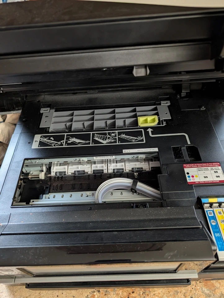 Epson Artisan 835 All In One Inkjet Printer Scan Copy - With Some Ink - Tested - Image 4 of 4