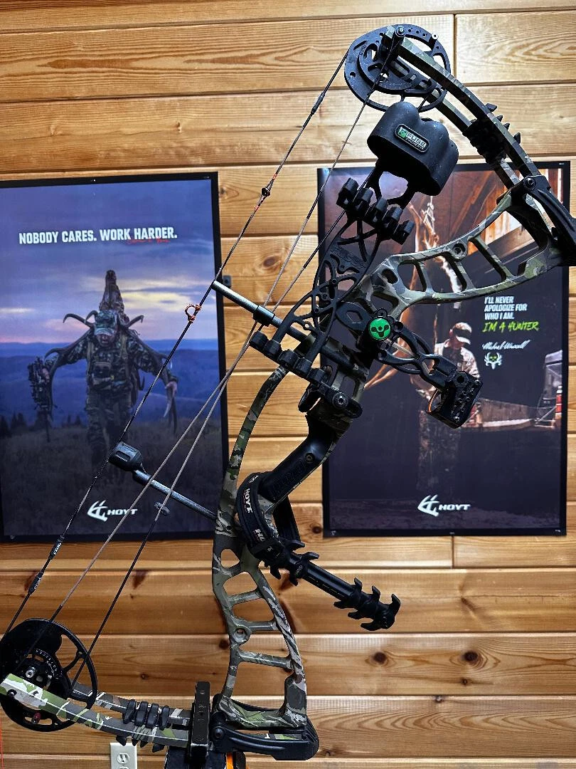 Hoyt POWERMAX Compound Bow RH 26