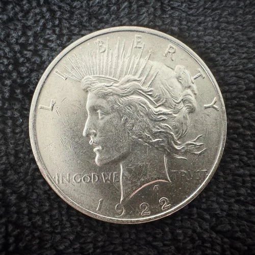 1922 S Peace silver dollar BU. 3 day auction.