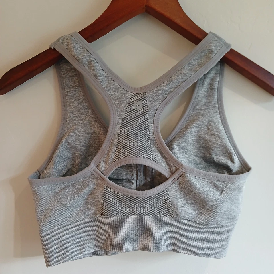 Sutiã esportivo íntimo Danskin cinza médio com zíper frontal Athleisure Activewear  - Imagem 2 de 2