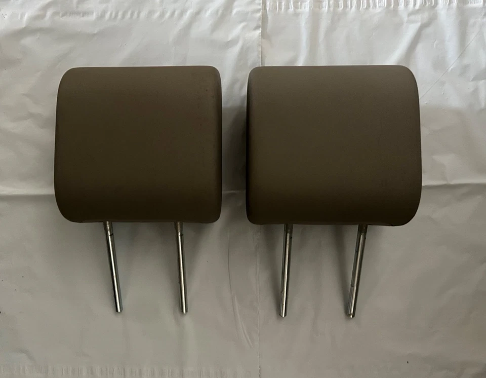 🔥 Par de reposacabezas de asiento trasero grises para Jeep Wrangler JK 2007-2010 de 2 puertas OEM Foto 2 de 4