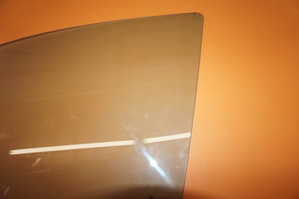 MERCEDES BENZ C320 CRISTAL PUERTA DELANTERA IZQUIERDA 2003 2004 2005 2006 2007 2008 2009 OEM Foto 2 de 4