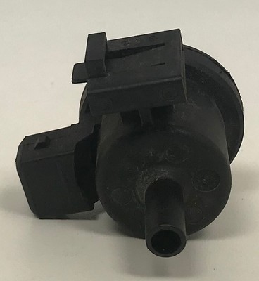 MERCEDES W124 Regenerierventil Steuerventil Unterdruck A2024700093