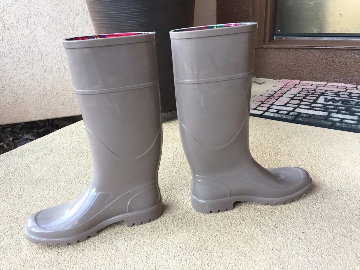 Gray rain hotsell boots