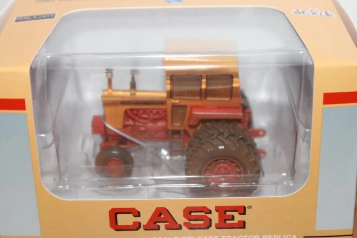 SpecCast Case 1030 DIRTY CHASE CAB Tractor with REAR Duals 1/64 Scale ZJD 1878 - Image 4 of 4