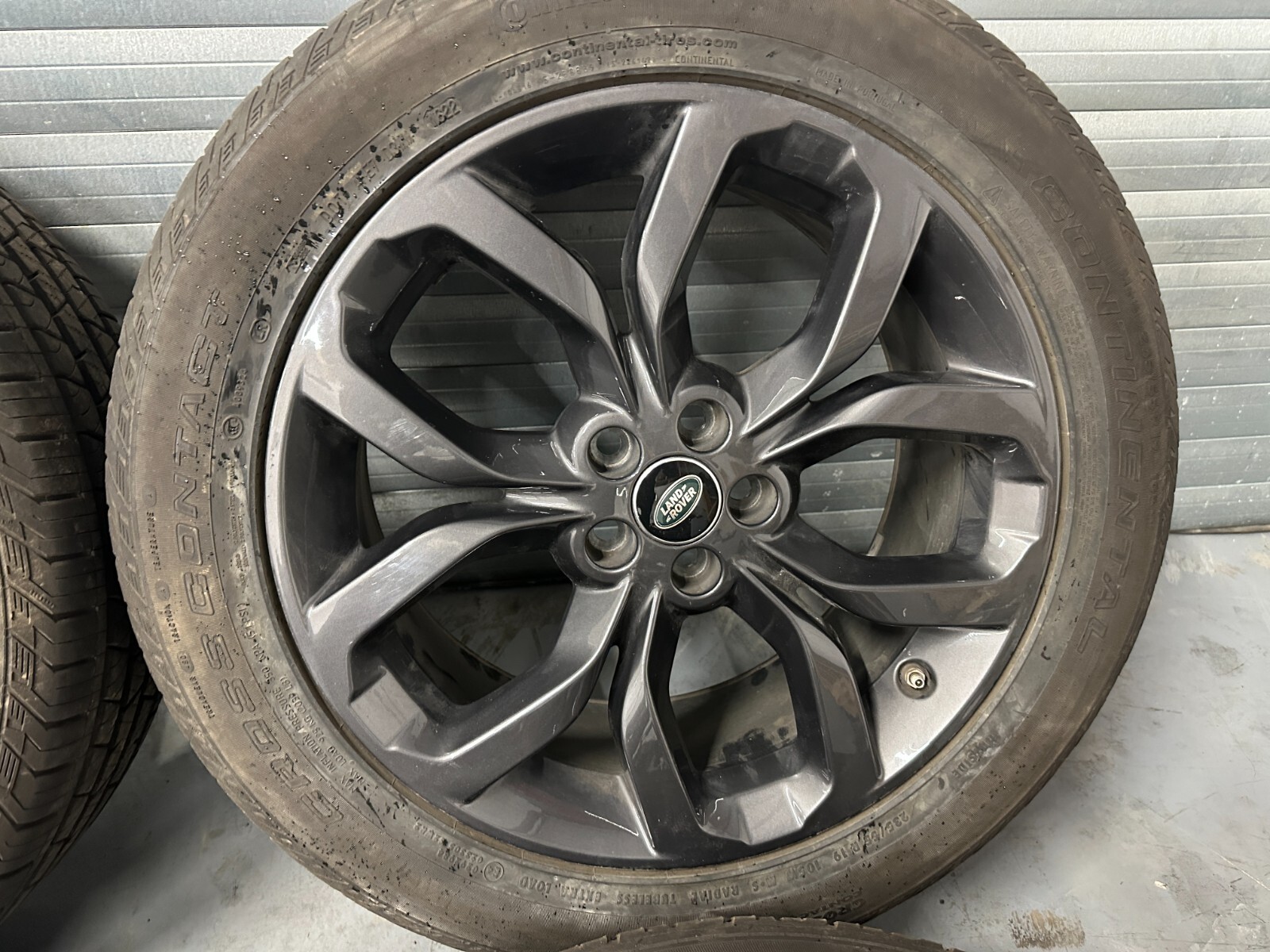 1519 LAND ROVER DISCOVERY SPORT LANDMARK 19" ALLOY WHEELS & 235/55/R19