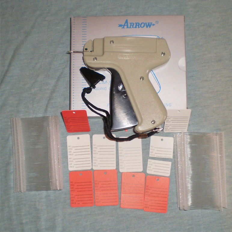 ARROW CLOTHING PRICE LABEL TAGGING TAG TAGGER GUN +500 BARBS + 50 PRICE LABELS
