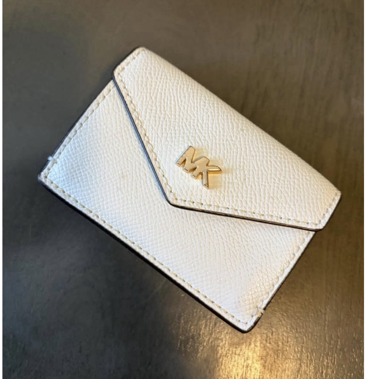 Michael Kors White Envelope Wallet Women's Logo Button Credit Card Folding