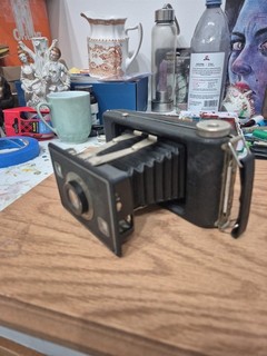 Macchina fotografica vintage Kodak Jiffy serie 2 con obiettivo Twindar