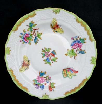 Herend Hungary Queen Victoria SALAD / DESSERT PLATE # 1520 VBO  8.25  MINT  #3