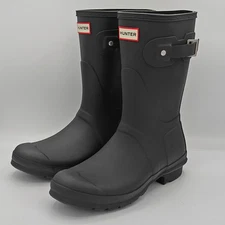 Hunter Original Short-O Boot Women's Waterproof Rain & Farm Boots (Matte Black)