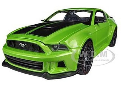 2014 FORD MUSTANG ''STREET RACER'' GREEN 1/24 DIECAST MODEL CAR BY MAISTO 31506