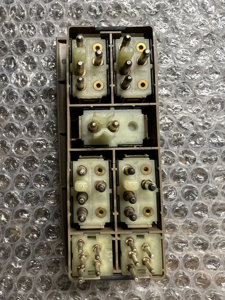 Interruptor de ventana eléctrico conductor delantero derecho Volvo 960 Pack Master Foto 3 de 4