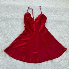 Frederick's of Hollywood Vibrant Red Satin Scallop Neck Slip Lingerie WM's L EUC