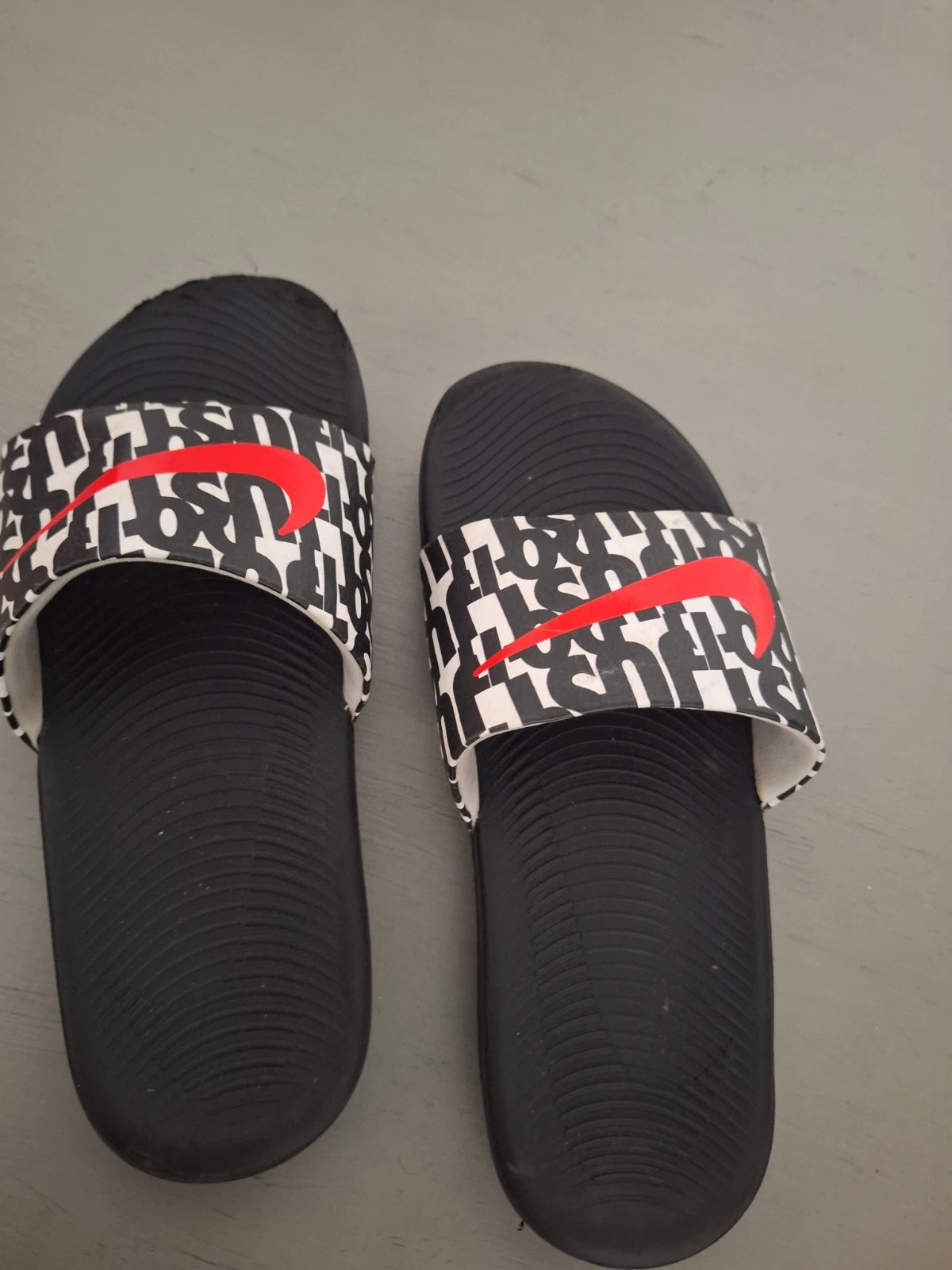 Sandali Nike bambino taglia 4 anni