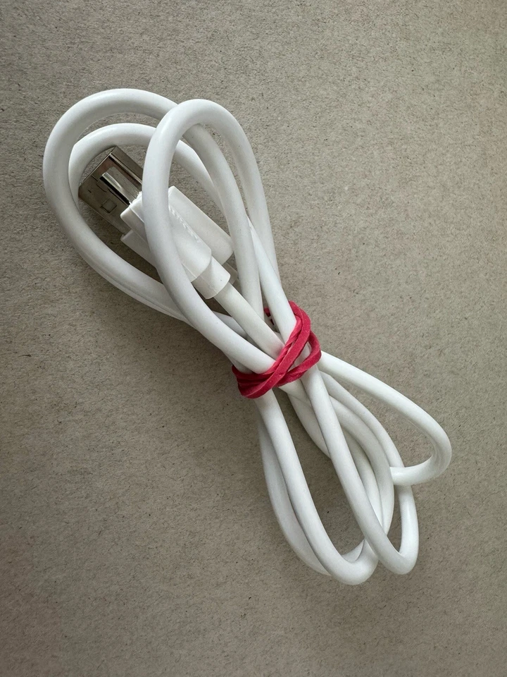AUKEY Micro USB to USB Cable - White - 32" - Excellent Clean Condition - Image 2 of 3