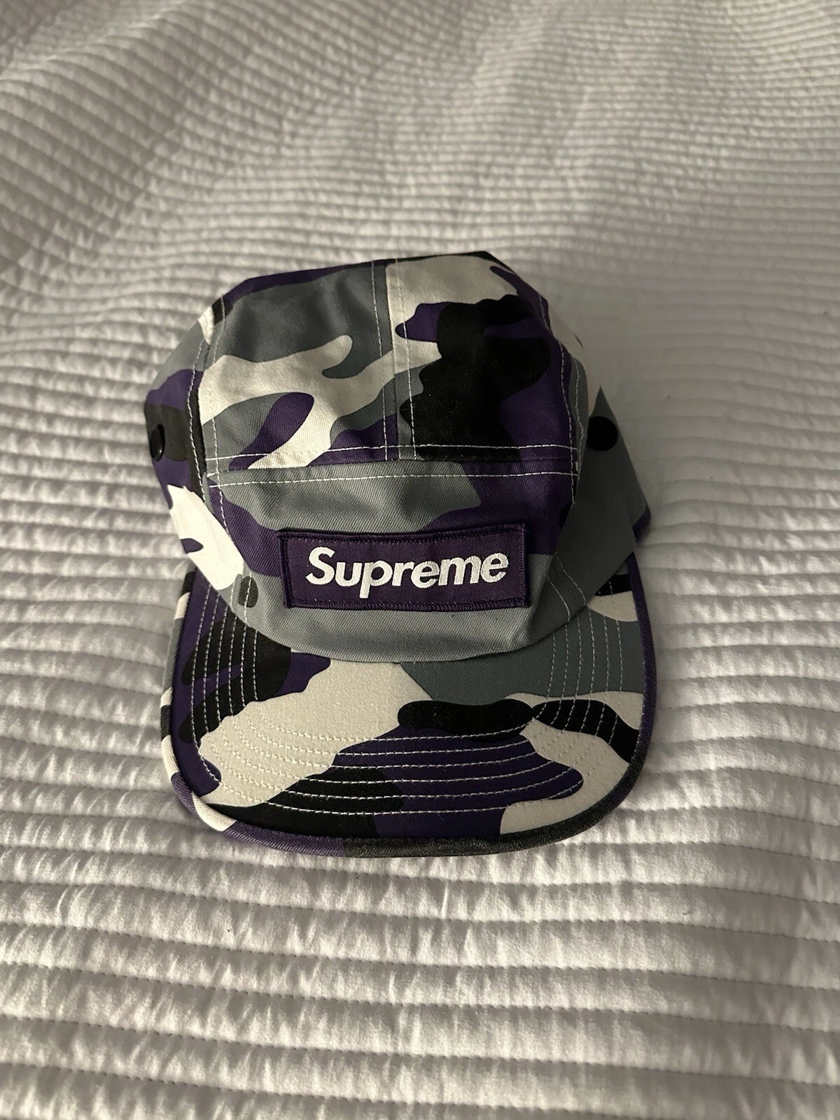 Casquette de camp camouflage suprême violet camouflage