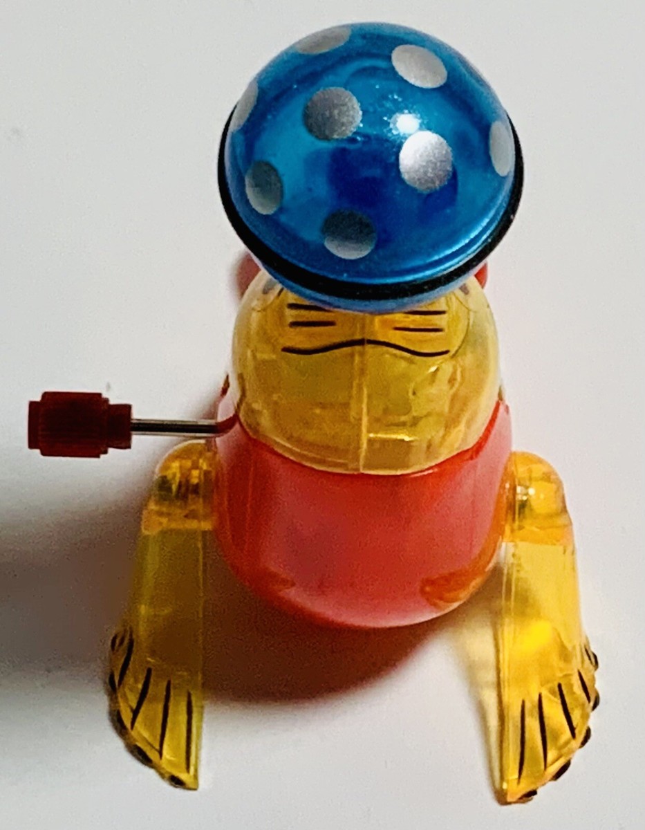2011 Z Wind Up Toy Performing Seal In Ex-Mint Condition See