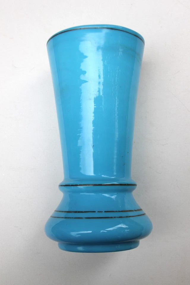 Vase ancien en opaline bleu turquoise. - Photo 2/4