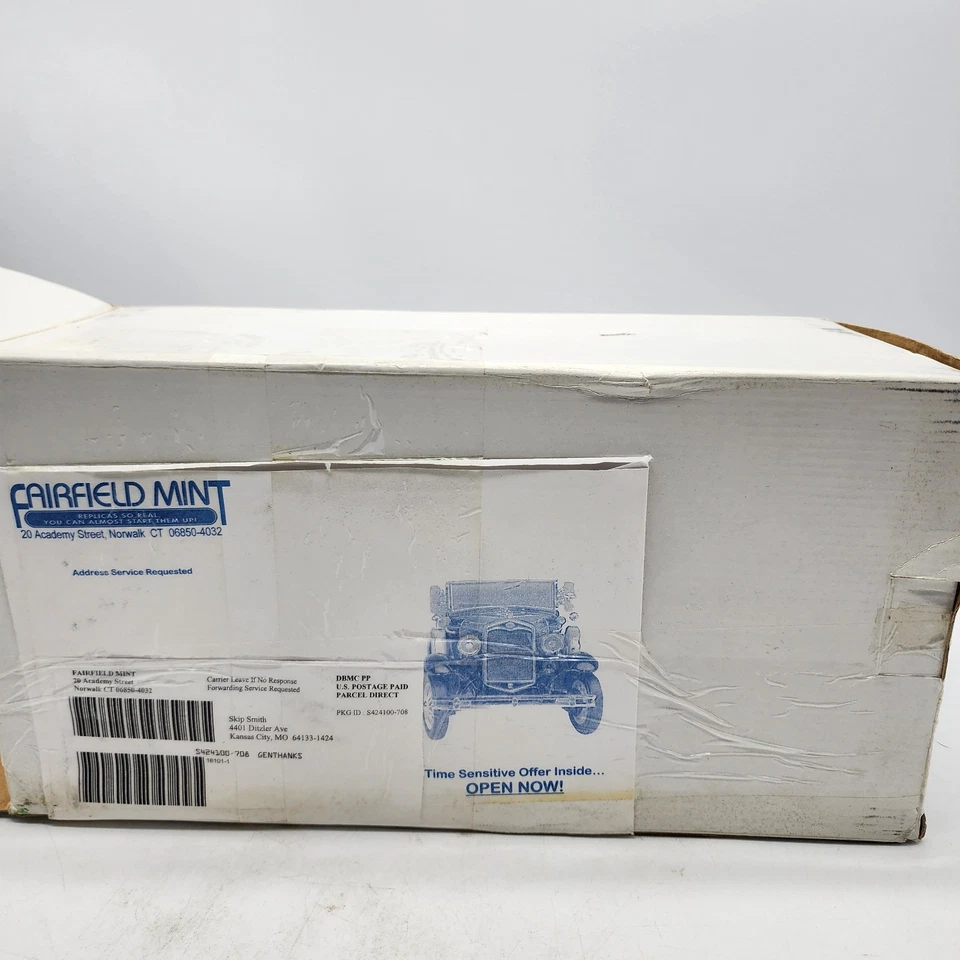 Signature Models 1:18 1963 Studebaker Avanti Gold Displayed Only w/ Base Stand - Image 2 of 4