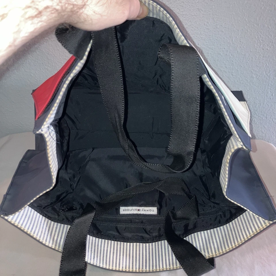 Bolso Cartera Tommy Hilfiger Bandera Logo Muy Grande Bolso Grande Usado En Buen Estado Foto 3 de 4