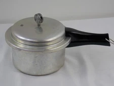 Vintage USA Mirro-Matic Aluminum Pressure Cooker 4-Quart Model M-0394 Free Ship