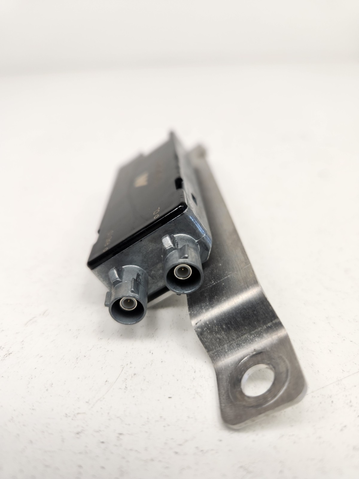 McLaren MP4-12C 2012-2014 Antenna amplifier