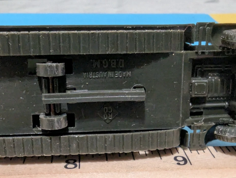 Roco Minitanks Halbketten Zugmaschine 227 - 2 German Half Tracks- used - Image 4 of 4