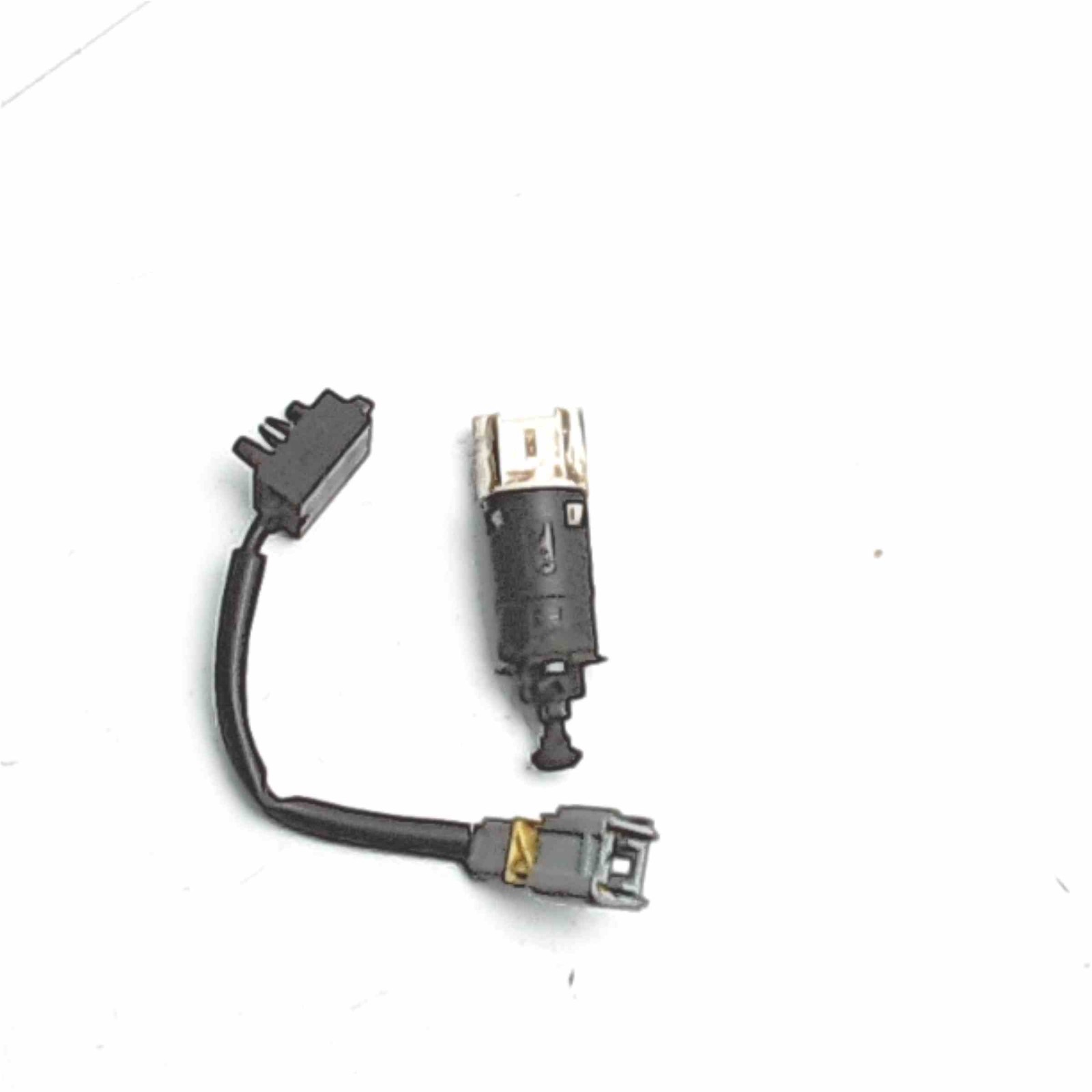 95835 T 02 INTERRUTORE RELE' GRUPPO CPMANDO PULSANTE FRIZIONE - Usato Garantito