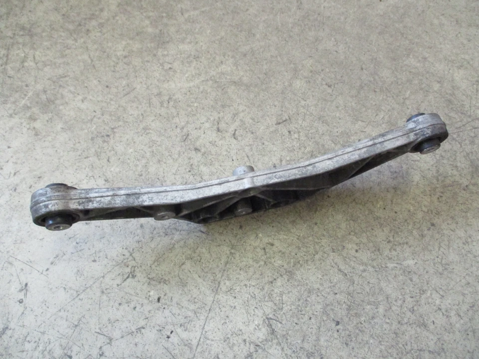 Bracket rear axle Audi A4 S4 RS4 B5 Quattro 8D0599285 differential - Image 2 of 4