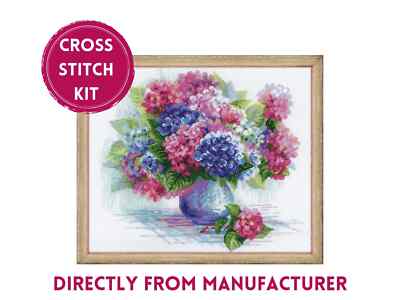 RIOLIS gezähltes Kreuzstich-Set 1696 Hortensie - rosa und blau blühende Blumen