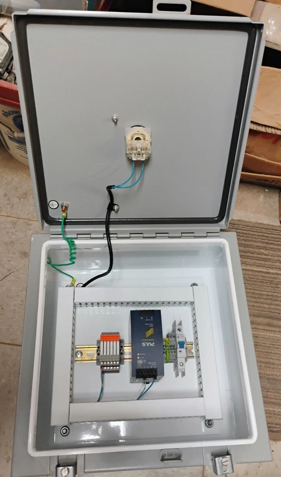 ENCLOSED POWER SUPPLY STATION A161608LP PULS DIMENSION QS10 PUSHBUTTON STOP NEW - Image 4 of 4
