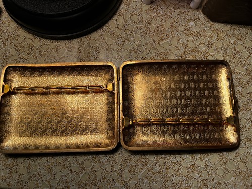 ANTIQUE MEIJI JAPANESE Cigarette BOX- Gold Inlaid - Picture 4 of 4