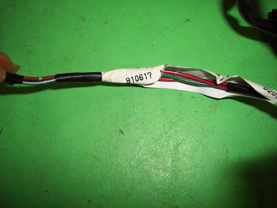 1992 三菱 3000GT Stealth VR4 圆顶灯遮阳线束织机 MB629572 — 第 3/4 张图片