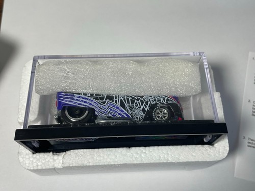 Hot Wheels 2012 Liberty Promotions Halloween Black Widow Rebel VW Bus # 043/200 - Picture 11 of 17