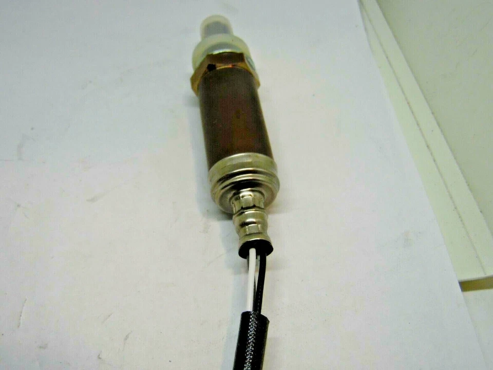 Sensor de oxígeno-VIN: L Wells SU2075 5S3350 HECHO EN EE. UU.  Foto 2 de 4