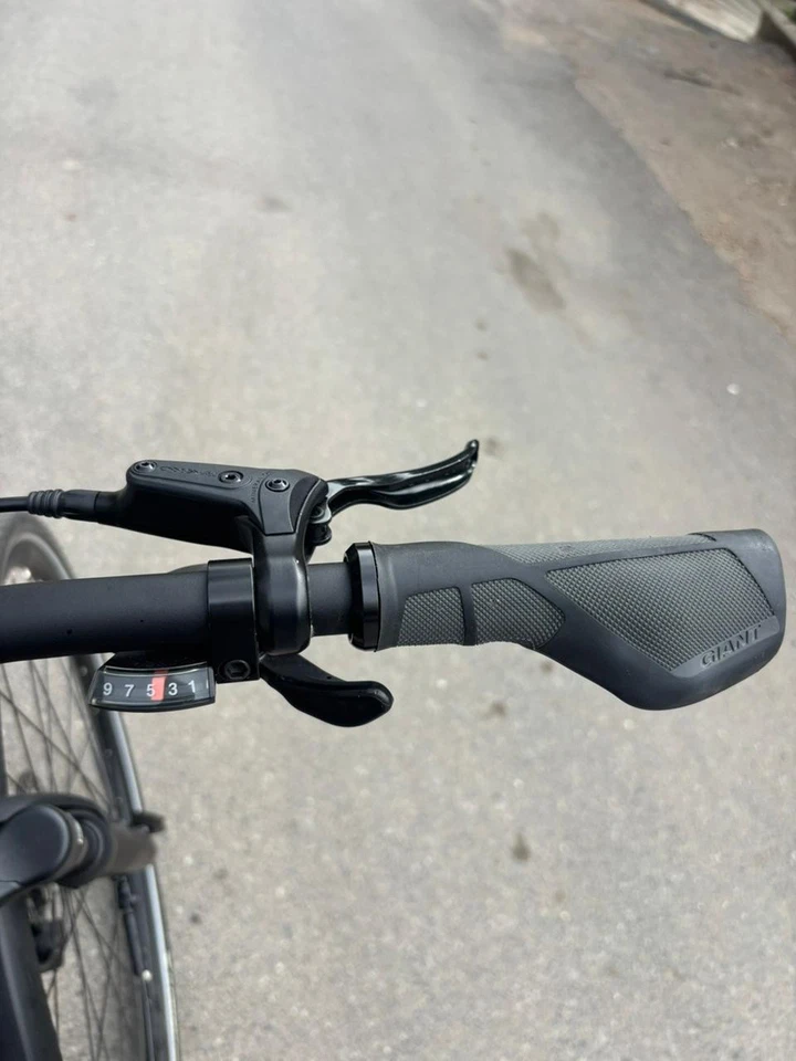 Bicicletta GIANT Explore E+ GTS Electric - Immagine 4 di 4