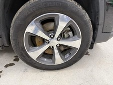 Wheel 18x7 5 Spoke Polished Face With Gray Pockets Fits 19 CHEROKEE 221259