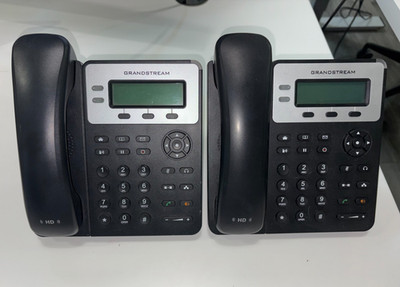 2 Grandstream GXP1620 HD IP Phones