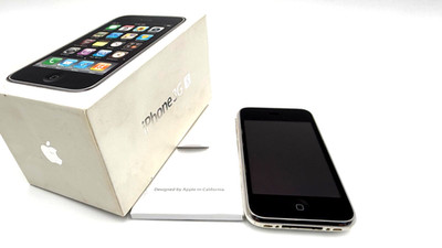 Apple iPhone 3GS - 16GB - Weiss - iOS 6.1.6 - Ohne Simlock - Sammlerstück