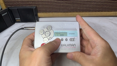 SONY WM-GX677 1999 Radio Recording Walkman Cassette Player From