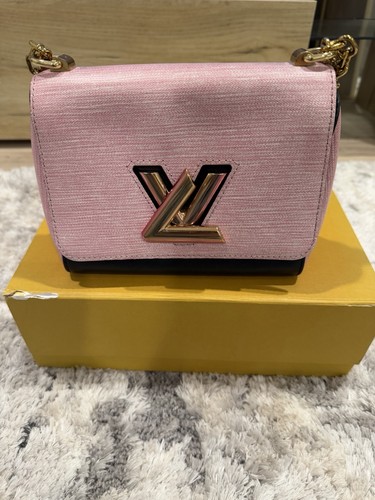 Louis Vuitton Epi Leather Twist PM Shoulder Bag Pink
